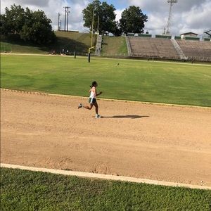 Meet your Posher, Maya